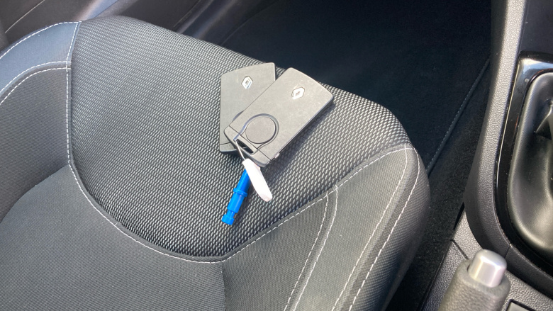 Renault Clio 0.9 TCE 90 Iconic 5dr Petrol Hatchback